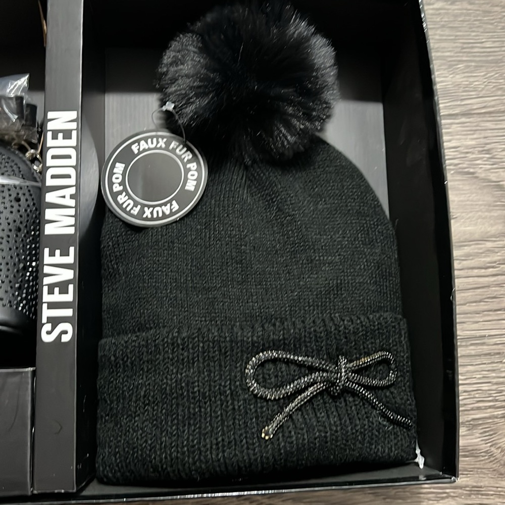 Steve Madden Set - Picture 3 of 4